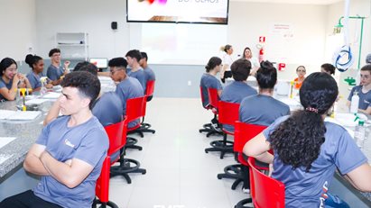 Colégio Skema 10 visita a FMIT