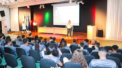 Colégio Skema 10 visita a FMIT