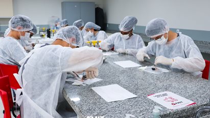 Colégio Skema 10 visita a FMIT