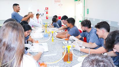 Colégio Skema 10 visita a FMIT
