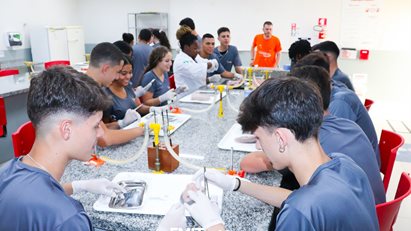 Colégio Skema 10 visita a FMIT