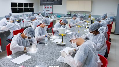 Colégio Skema 10 visita a FMIT