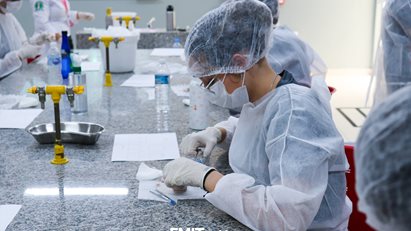 Colégio Skema 10 visita a FMIT