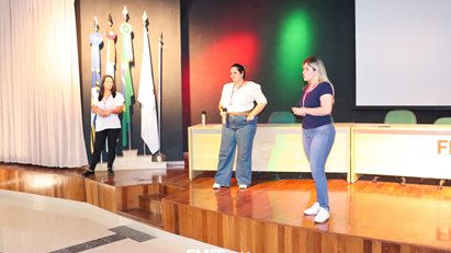 Escola Cívico-Militar de Itajubá realiza visita guiada no campus da FMIT | Afya