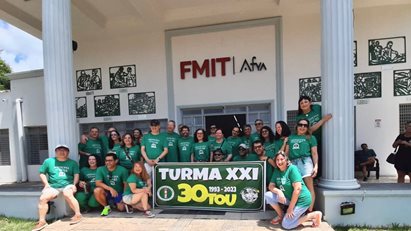 Turma XXI visita a FMIT após 30 Anos de formatura