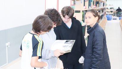 Colégio Genesis realiza visita guiada no campus da FMIT | Afya