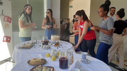 Café Cultural Celebra o Dia do Estudante
