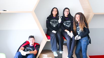 Turmas do Ensino Médio do Colégio Major João Pereira visitam a FMIT