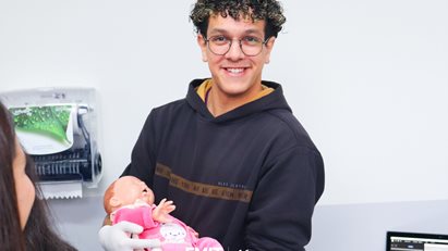 Turmas do Ensino Médio do Colégio Major João Pereira visitam a FMIT