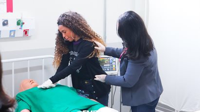 Turmas do Ensino Médio do Colégio Major João Pereira visitam a FMIT