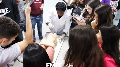 Colégio Laser de São Lourenço/MG visita a Faculdade de Medicina de Itajubá