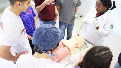 Colégio Laser de São Lourenço/MG visita a Faculdade de Medicina de Itajubá