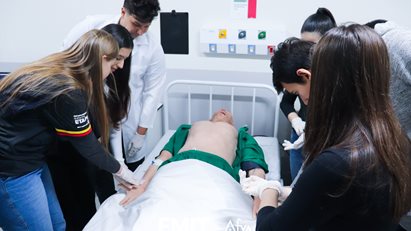 Ensino Médio do Colégio Sagrado Coração de Jesus visita a FMIT