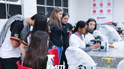 Ensino Médio do Colégio Sagrado Coração de Jesus visita a FMIT