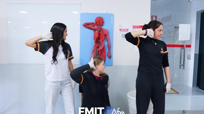 Ensino Médio do Colégio Sagrado Coração de Jesus visita a FMIT