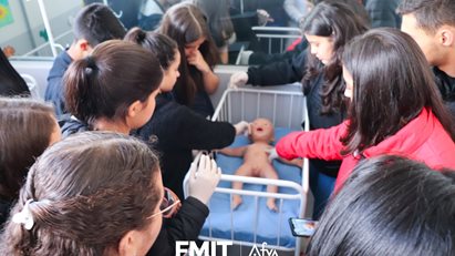 Instituto Mário Brangança realiza uma visita a nossos laboratórios