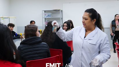 Instituto Mário Brangança realiza uma visita a nossos laboratórios