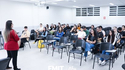 Colégio Anglo realiza visita-guiada em nossa Unidade