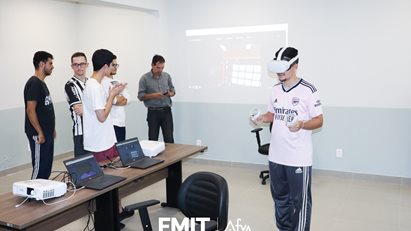 Colégio Anglo realiza visita-guiada em nossa Unidade