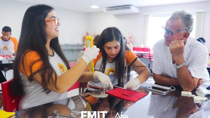 Colégio 1º de junho realiza visita-guiada em nosso campus
