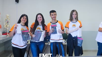 Colégio 1º de junho realiza visita-guiada em nosso campus