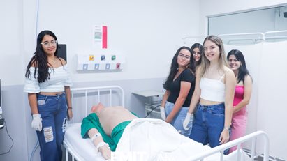 FMIT | Afya realiza visita guiada com Curso CAAI