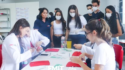 FMIT | Afya realiza visita guiada com Curso CAAI