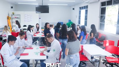 FMIT | Afya realiza visita guiada com Curso CAAI