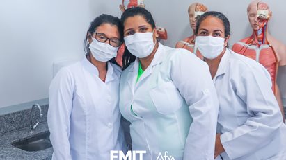 Curso Técnico SENAC realiza visita guiada no campus da FMIT