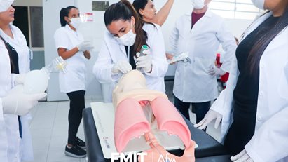 Curso Técnico SENAC realiza visita guiada no campus da FMIT