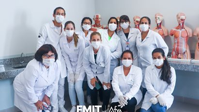 Curso Técnico SENAC realiza visita guiada no campus da FMIT