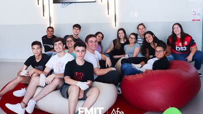 Ensino Médio e Cursinho pré-vestibular do Colégio G9 realiza visita guiada no campus da FMIT