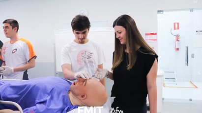Ensino Médio e Cursinho pré-vestibular do Colégio G9 realiza visita guiada no campus da FMIT