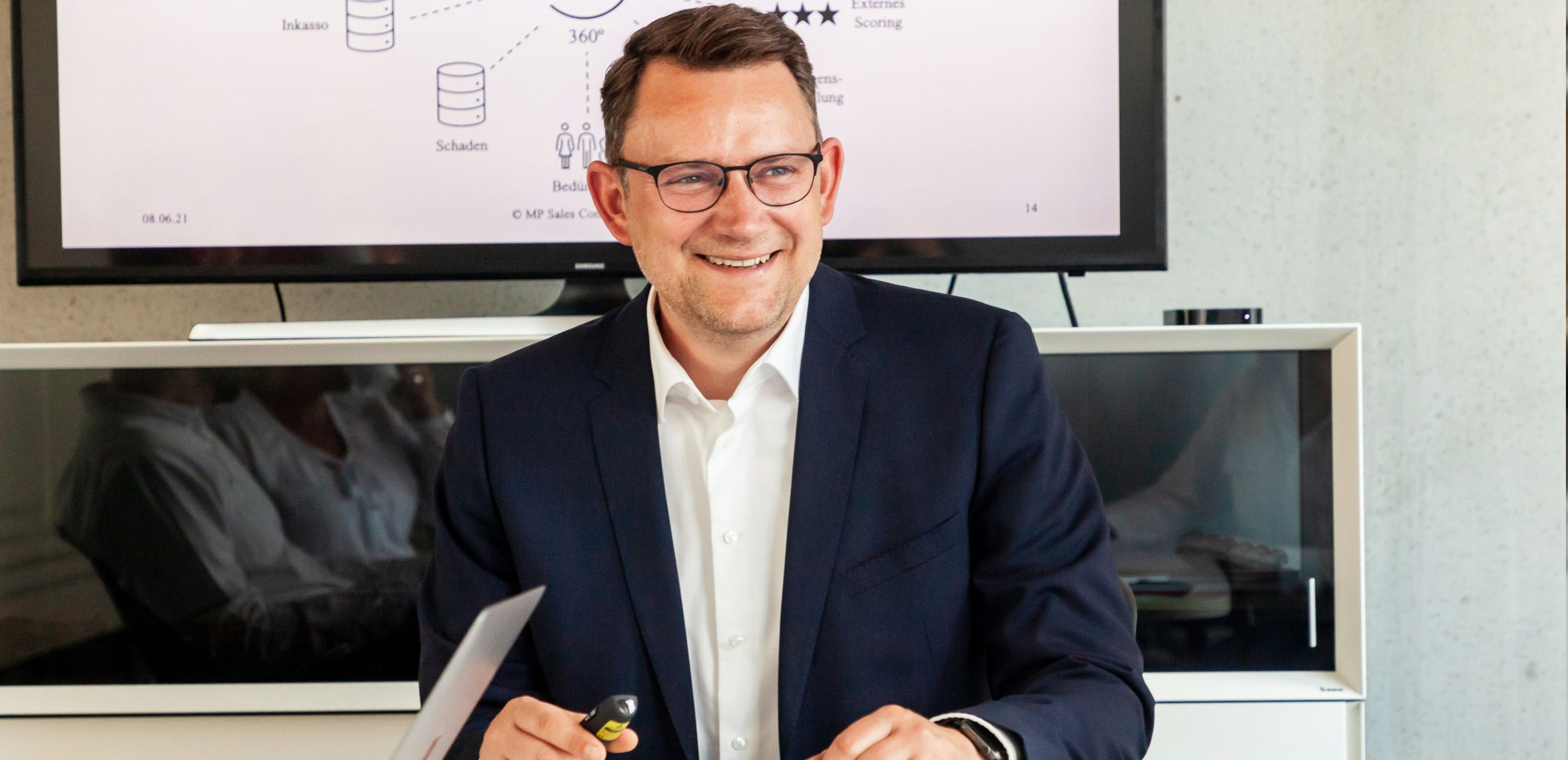 Does Your Business Need a Finance Director? What Do They Do?