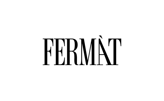 Circular progress chart showing 80% scored on a student survey with icons of people below.