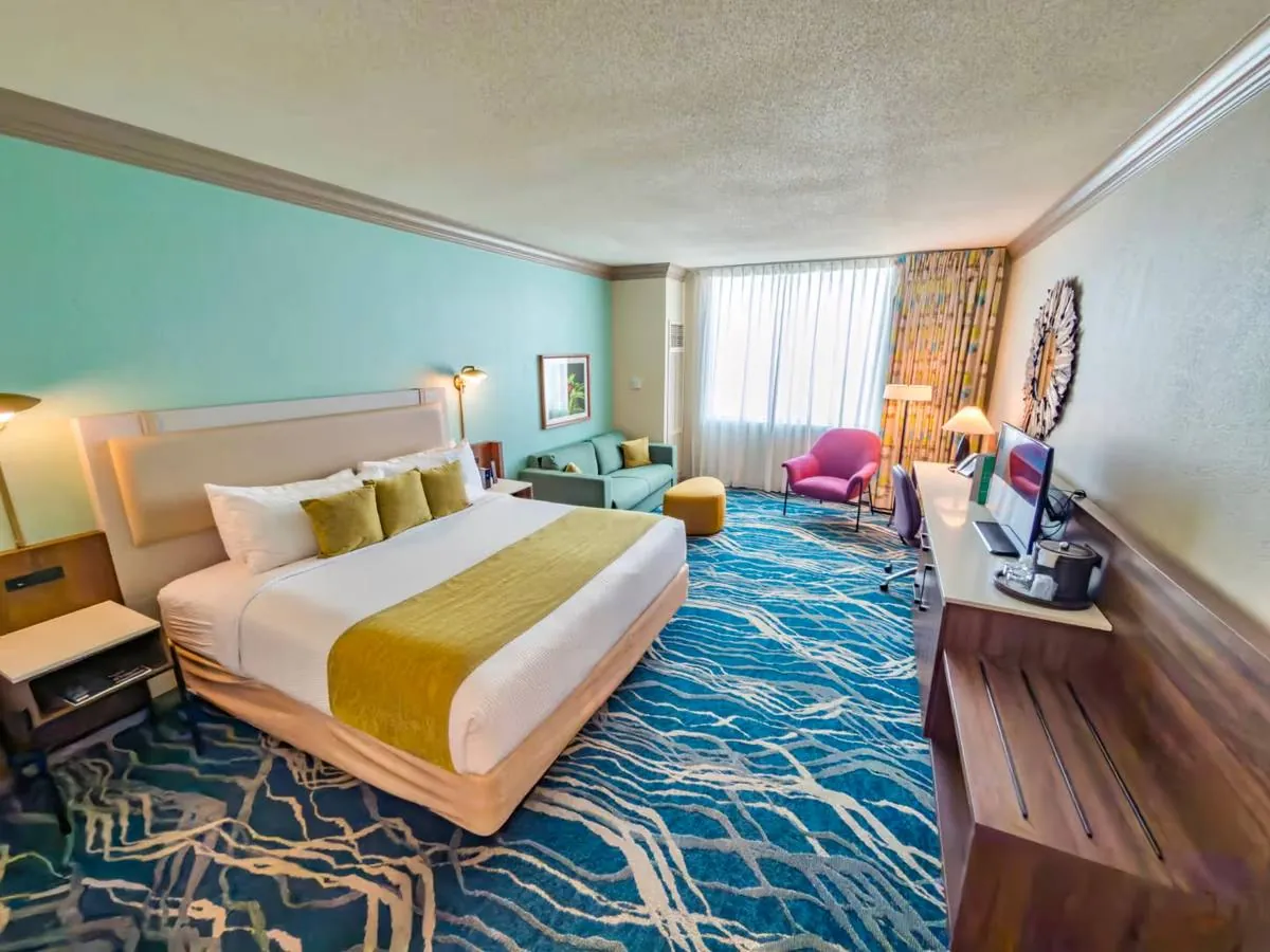 Guest Rooms at Moody Gardens Hotel