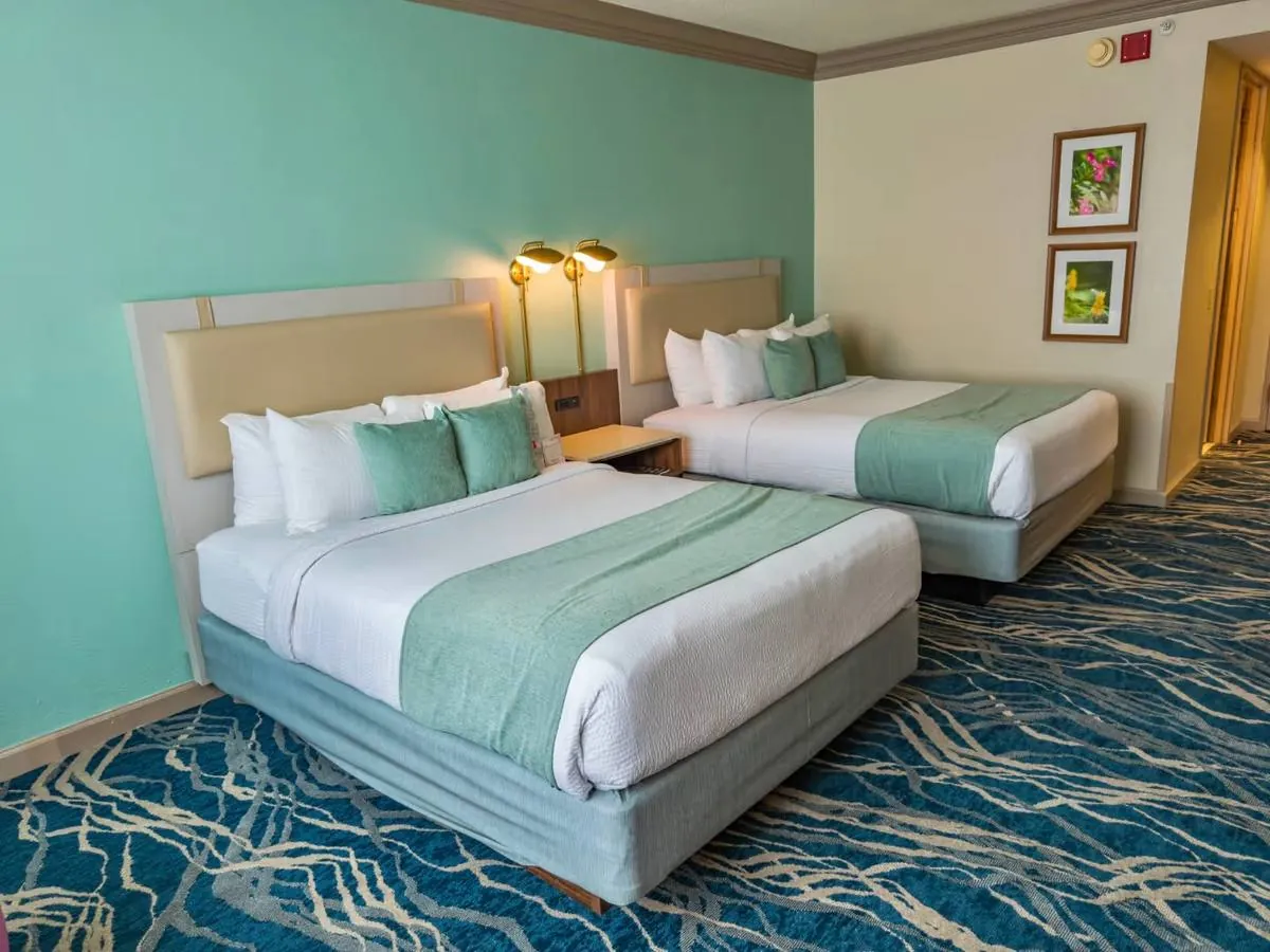 Two Queen Bedroom at Moody Gardens Hotel, photo 2