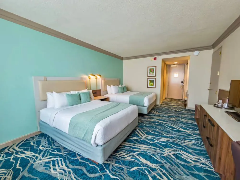 Two Queen Bedroom at Moody Gardens Hotel, photo 3