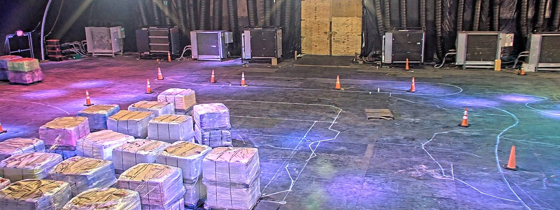 ICE LAND Cam view inside ICE LAND as the build gets underway