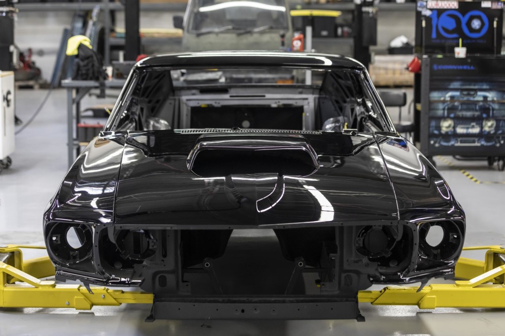 Classic Recreations 1969 1970 Ford Mustang Boss 429 front scoop