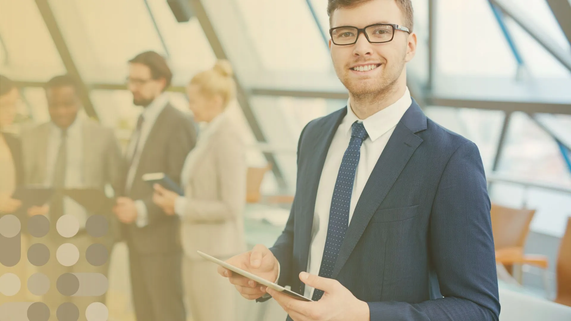 How Do Affordability Rules Differ For Salaried Vs. Hourly Employees?