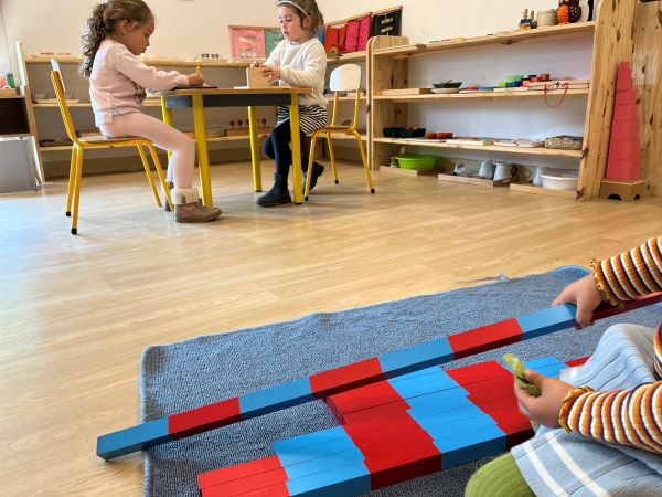 idées reçues sur Montessori : liberté régulée
