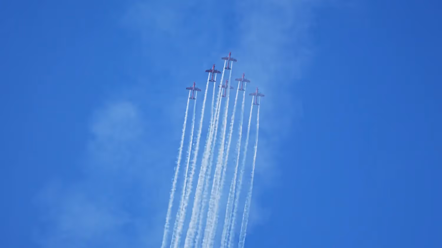 Roulettes aerobatic display at Pacific Airshow