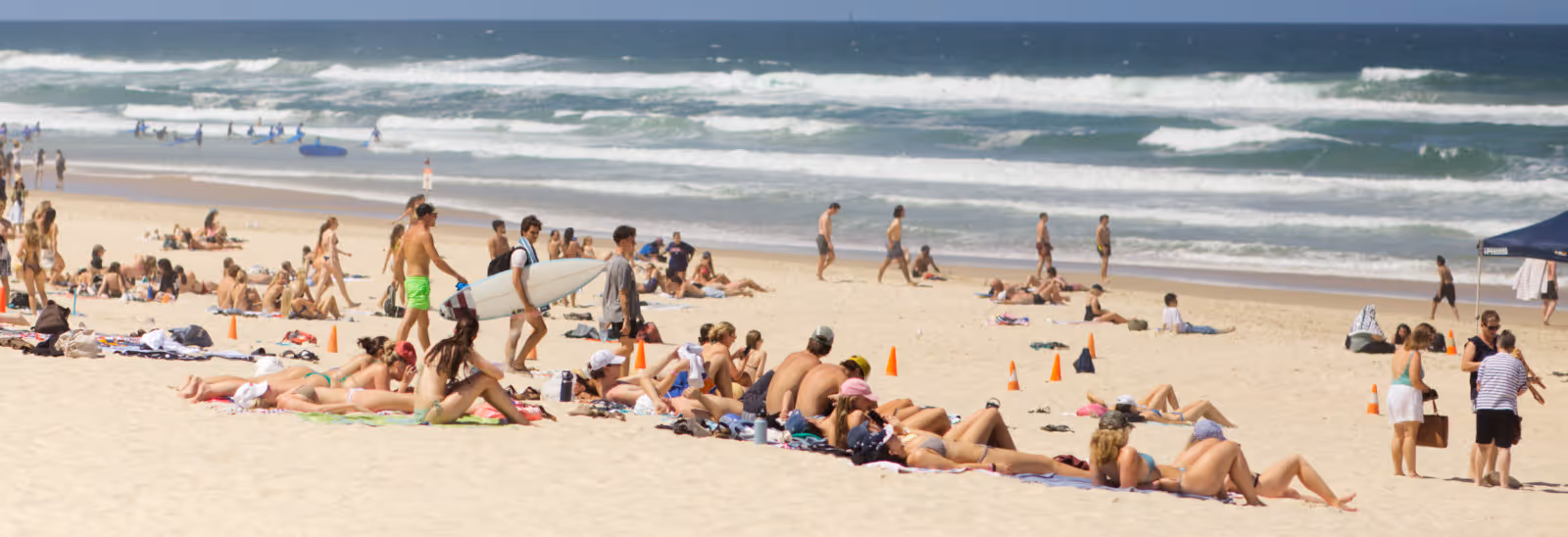 Schoolies on Surfers Paradise beach