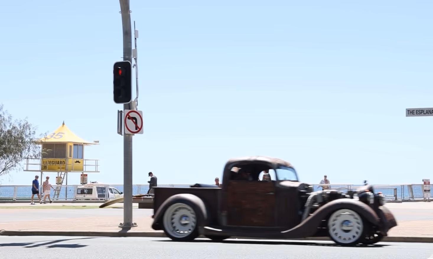 GC500 Supercar race Surfers Paradise