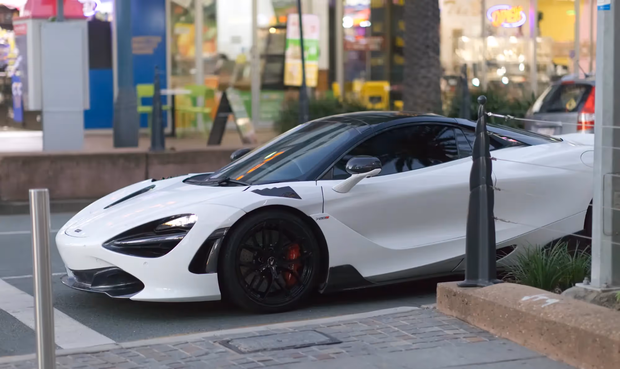 Mclaren Exotic supercars vintaage classics Collectors Coffee