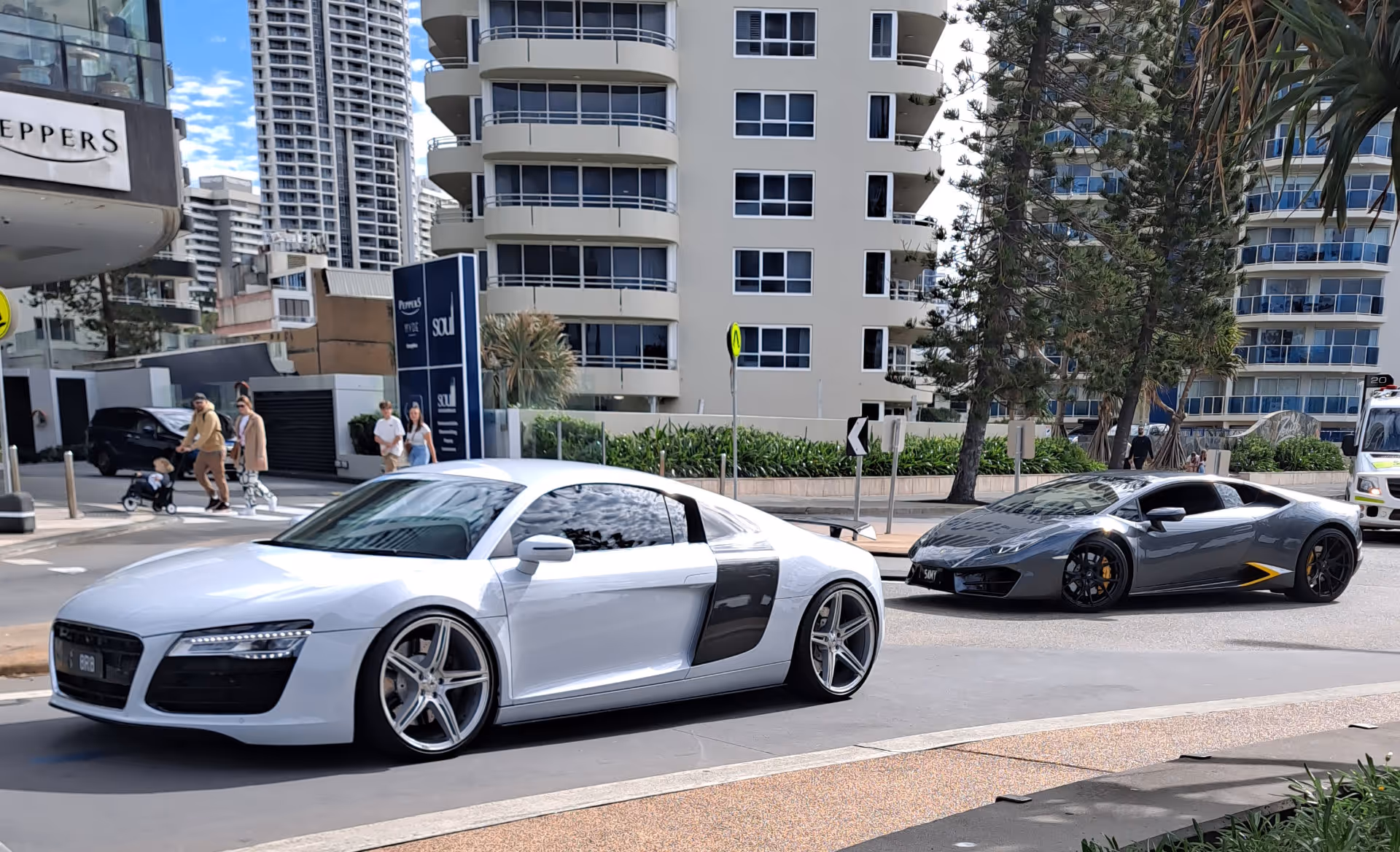 Lambourghini Surfers Paradise esplanade