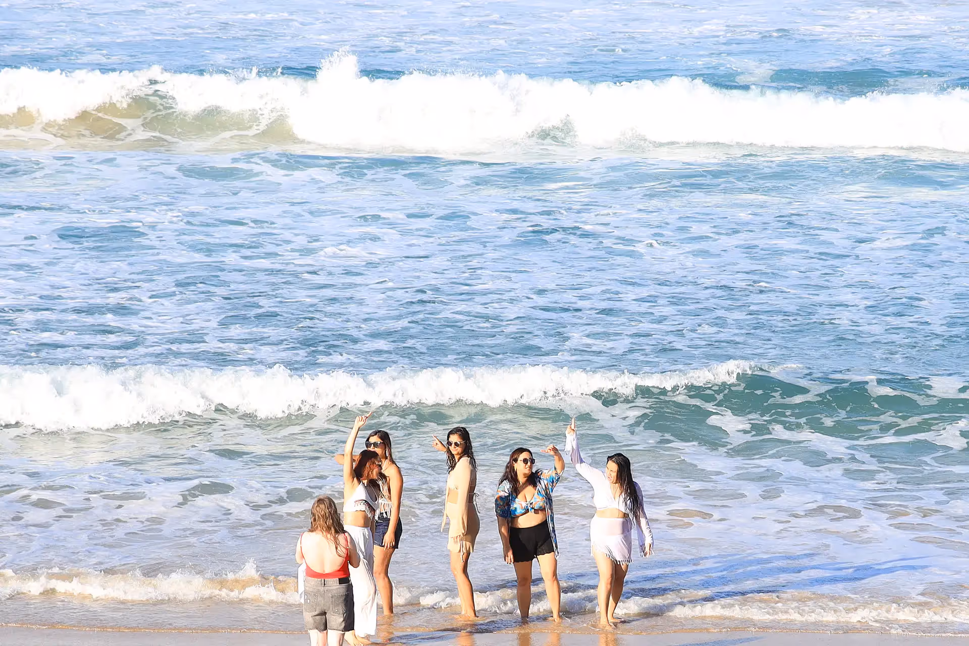 Surfers Paradise beach taking photos women
