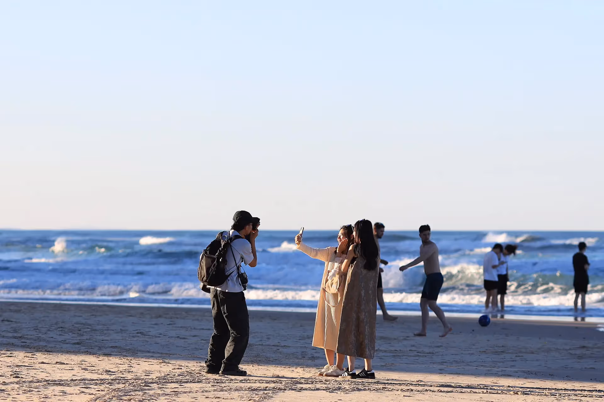 Surfers Paradise beach taking photos
