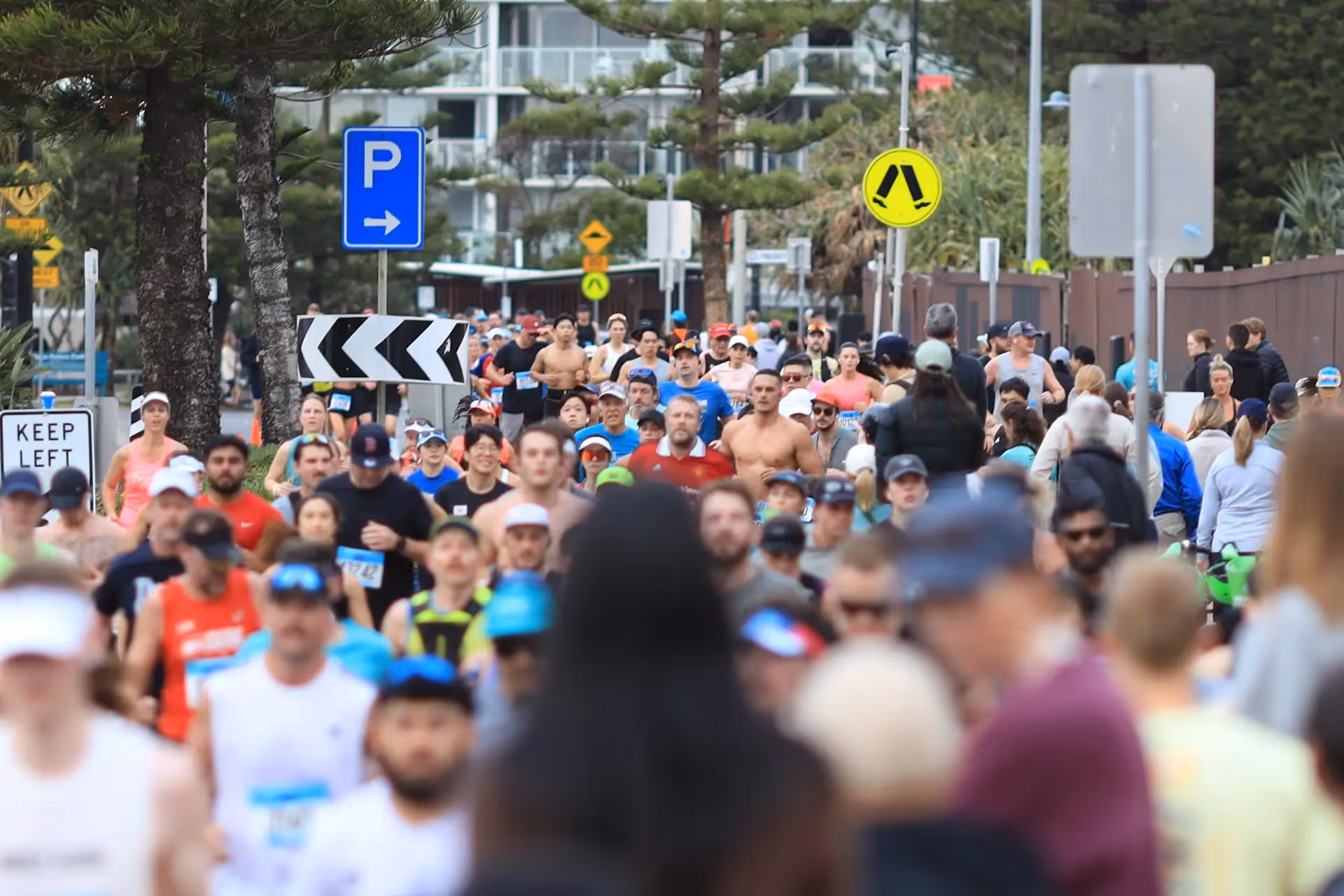 Goldcoast marathon Surfers Paradise Photographer Robert Luxford